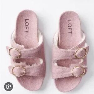 NWT Loft Faux Fur Lined Buckle Indoor & Outdoor Slippers Vintage Blush Medium7-8